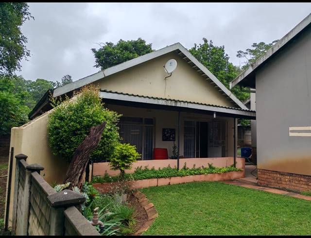 4 BEDROOM FREEHOLD FOR SALE IN BOSCHFONTEIN AH